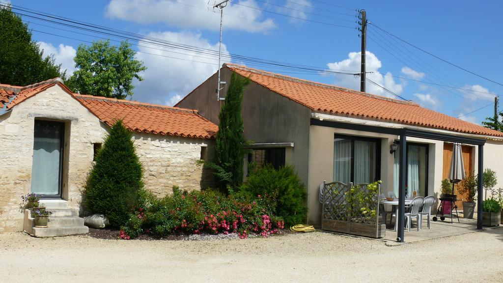 Gite Du Clos De La Vigne Montreuil  Eksteriør bilde